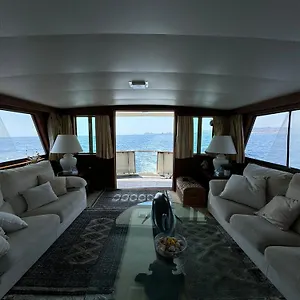 https://yacht-our-alissa.topbarcelonahotels.com